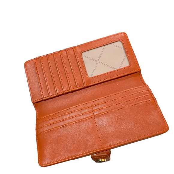Steve Madden fall orange wallet. 🧡 - Picture 3 of 4